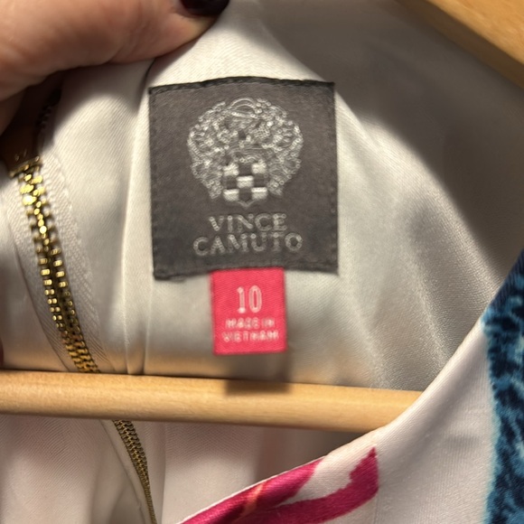 Vince Camuto sleeveless dress - Picture 2 of 3